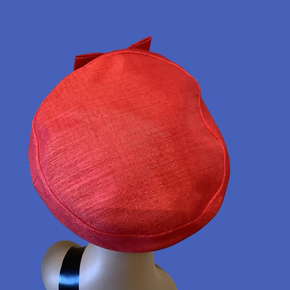 Vintage 1950's Womens Red Straw Beret Hat with Bow Accent Spring Summer Party - Picture 4 of 6